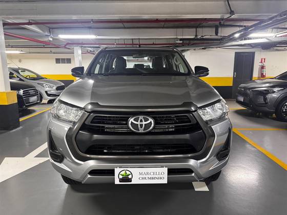 TOYOTA HILUX 2.8 D-4D TURBO DIESEL CD POWER PACK 4X4 MANUAL TOYOTA HILUX 2.8 D-4D TURBO DIESEL CD POWER PACK 4X4 MANUAL